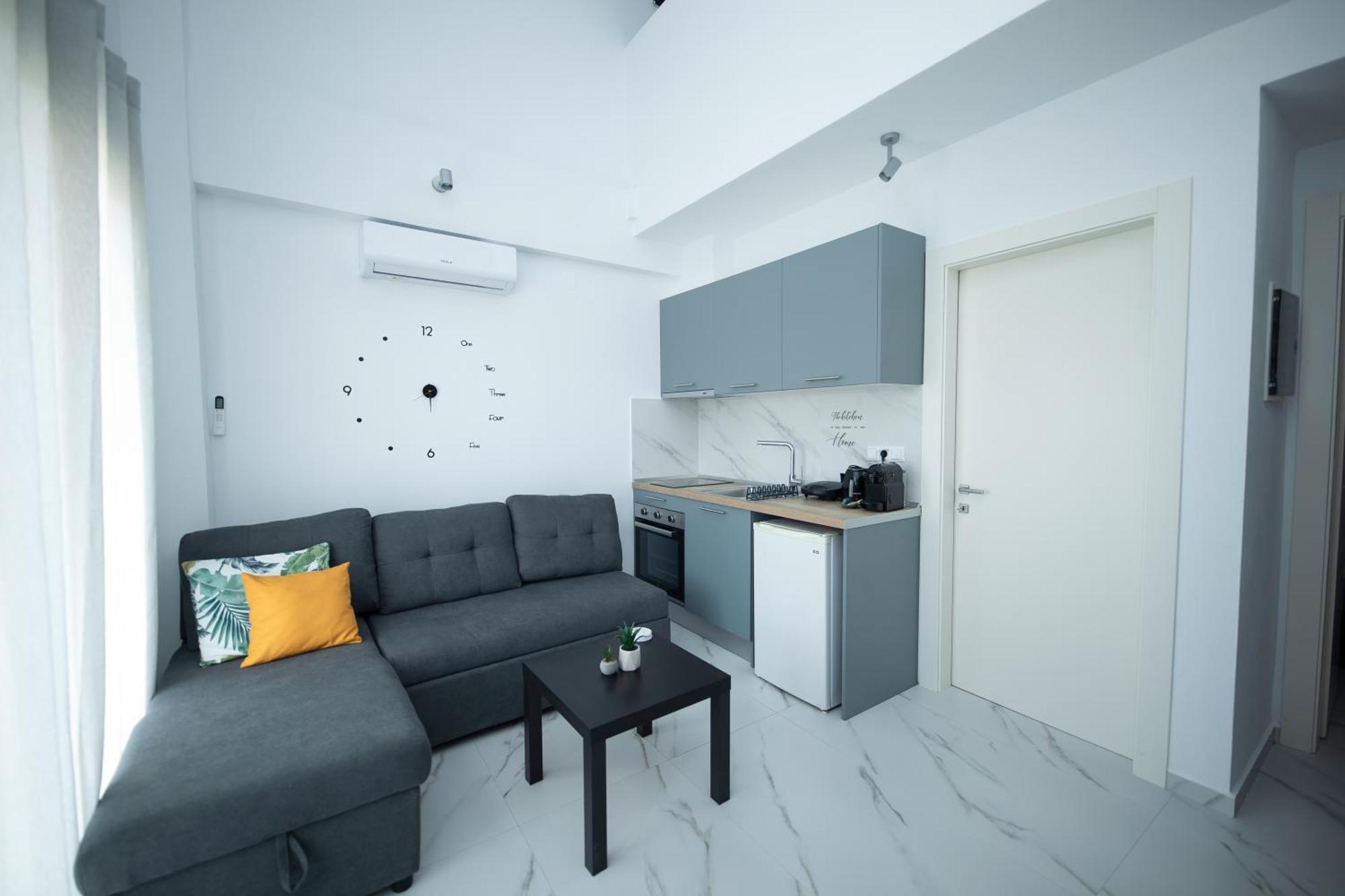 E&S Balaska Apartments Кавала Екстериор снимка