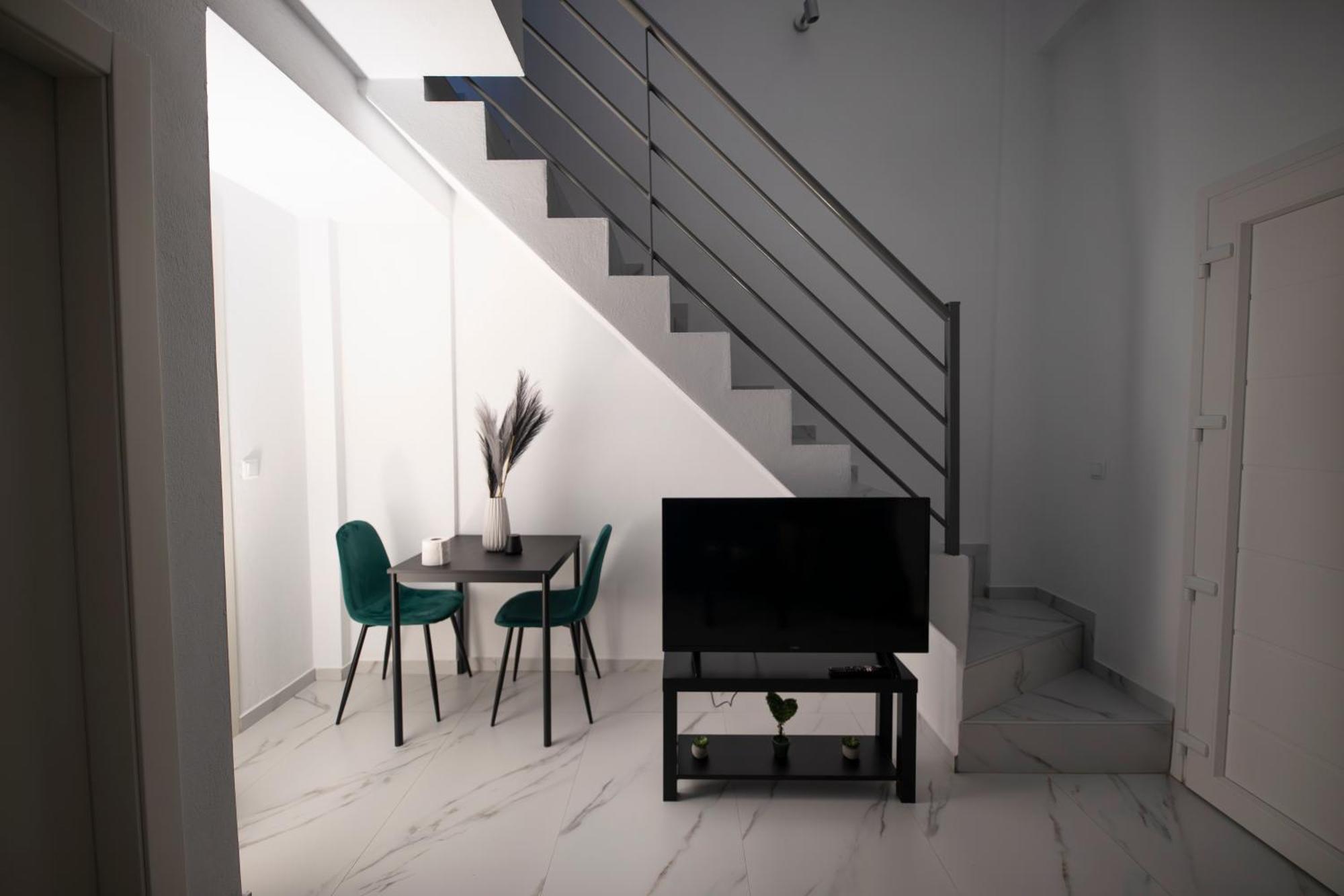 E&S Balaska Apartments Кавала Екстериор снимка